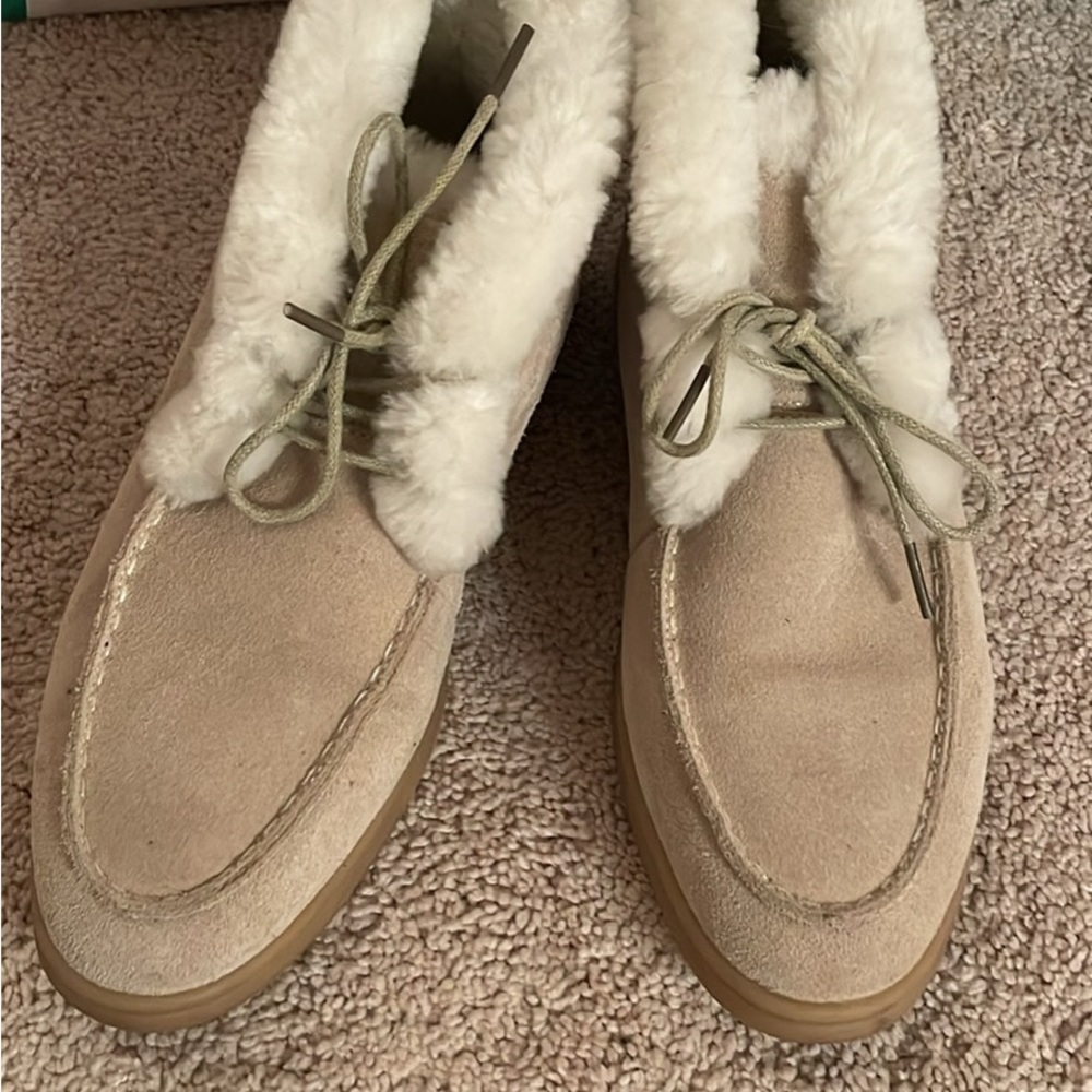 Very comfortable and light boots
